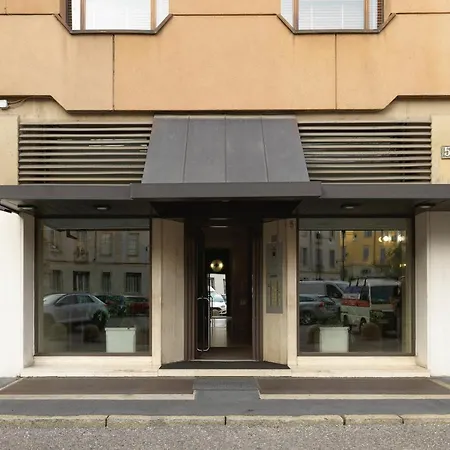 Santo Stefano * Milan